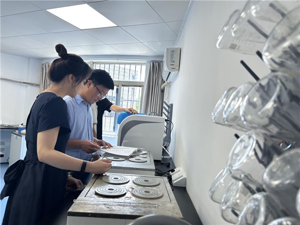 推動綠色生產，嚴守生態底線——市市場監管與生態環境局聯合監督檢查紀實